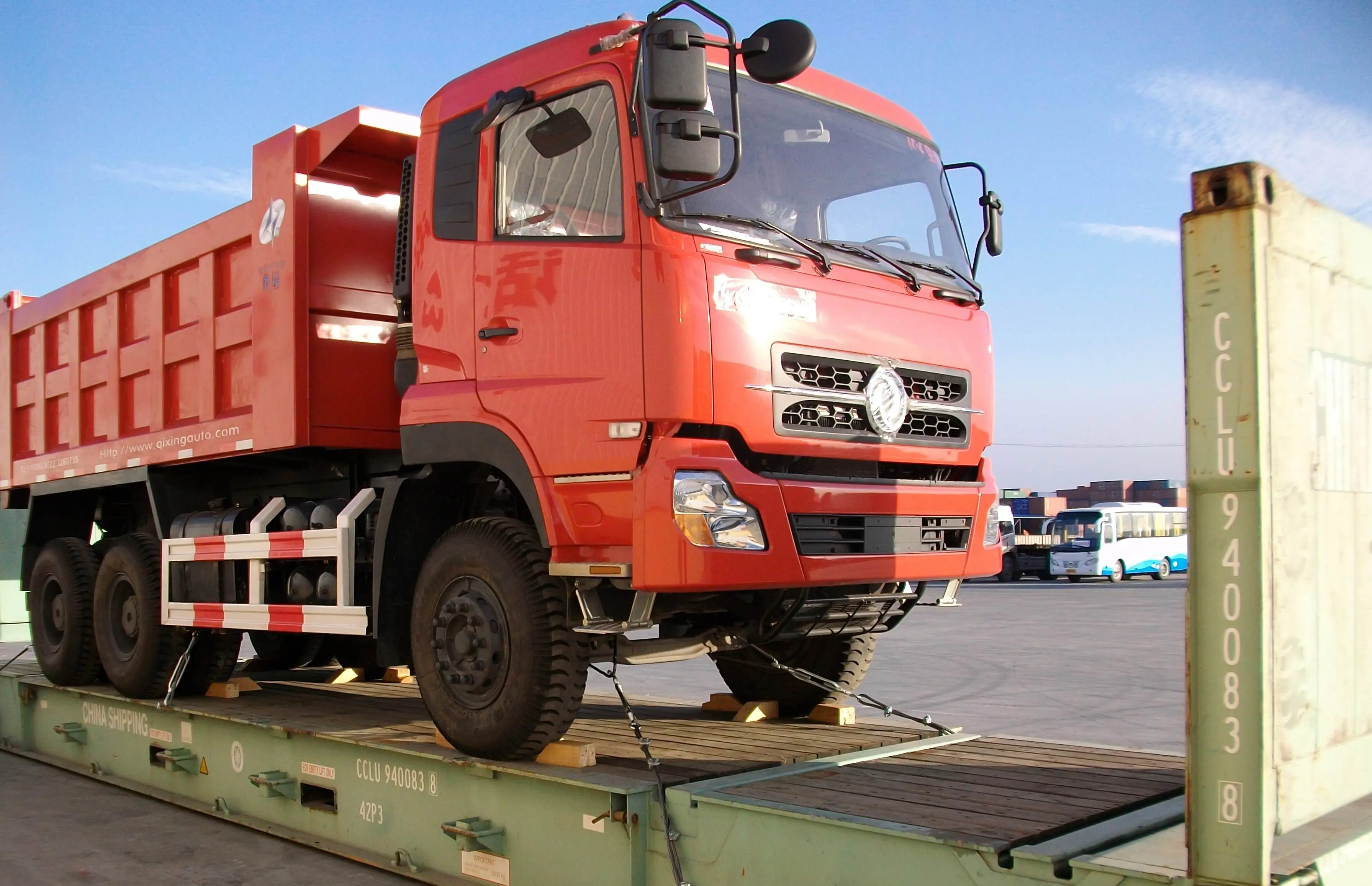 dongfeng all-terrain forest fire fighting truck,water foam