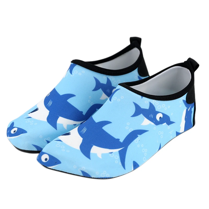 
Shark Ladies Beach Shoes Unisex Anti-Slip Beach Shoes Plimsolls 