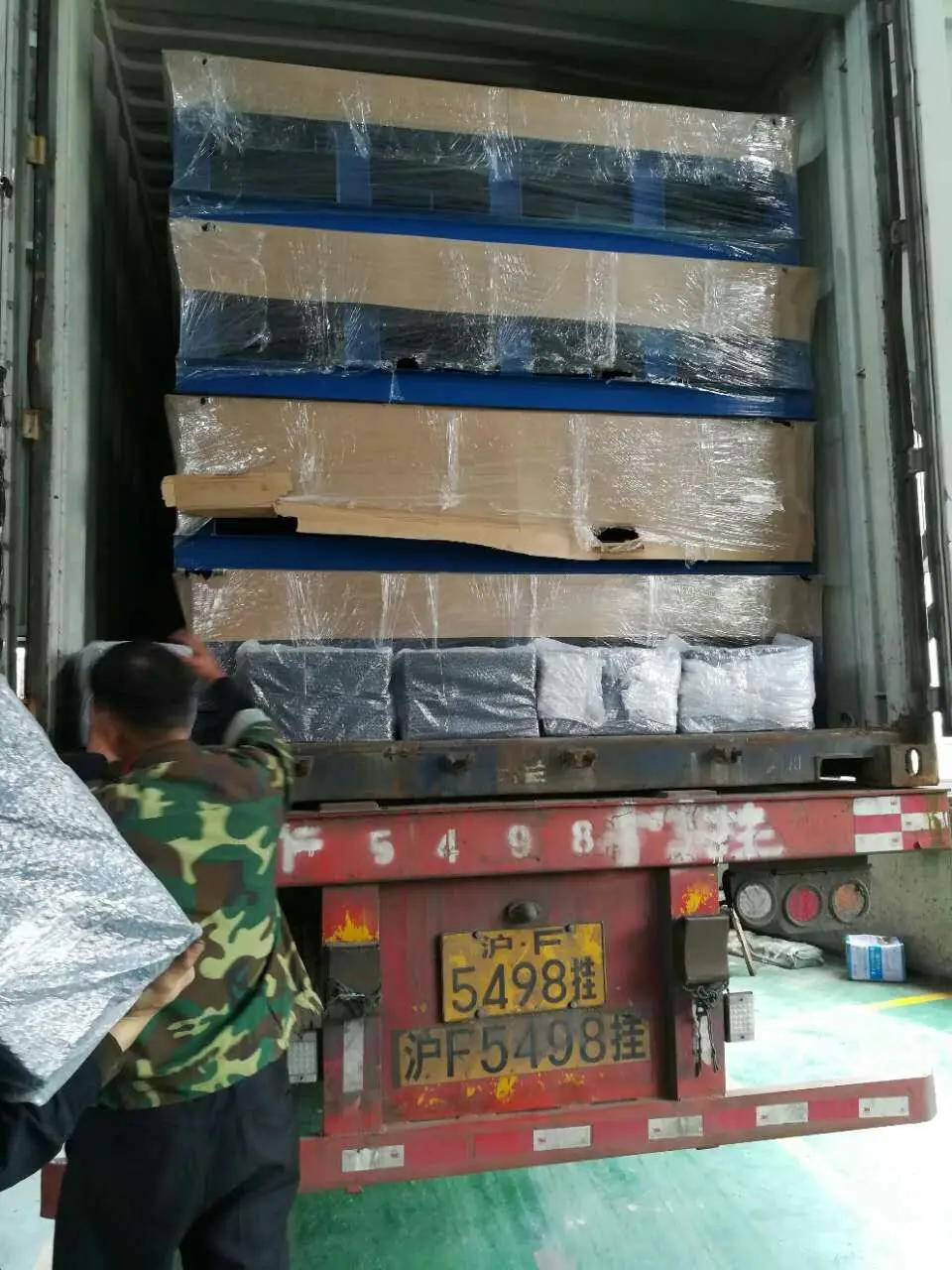 Loading And Unloading Cushion Foam Pad Insulated Container Dock Door