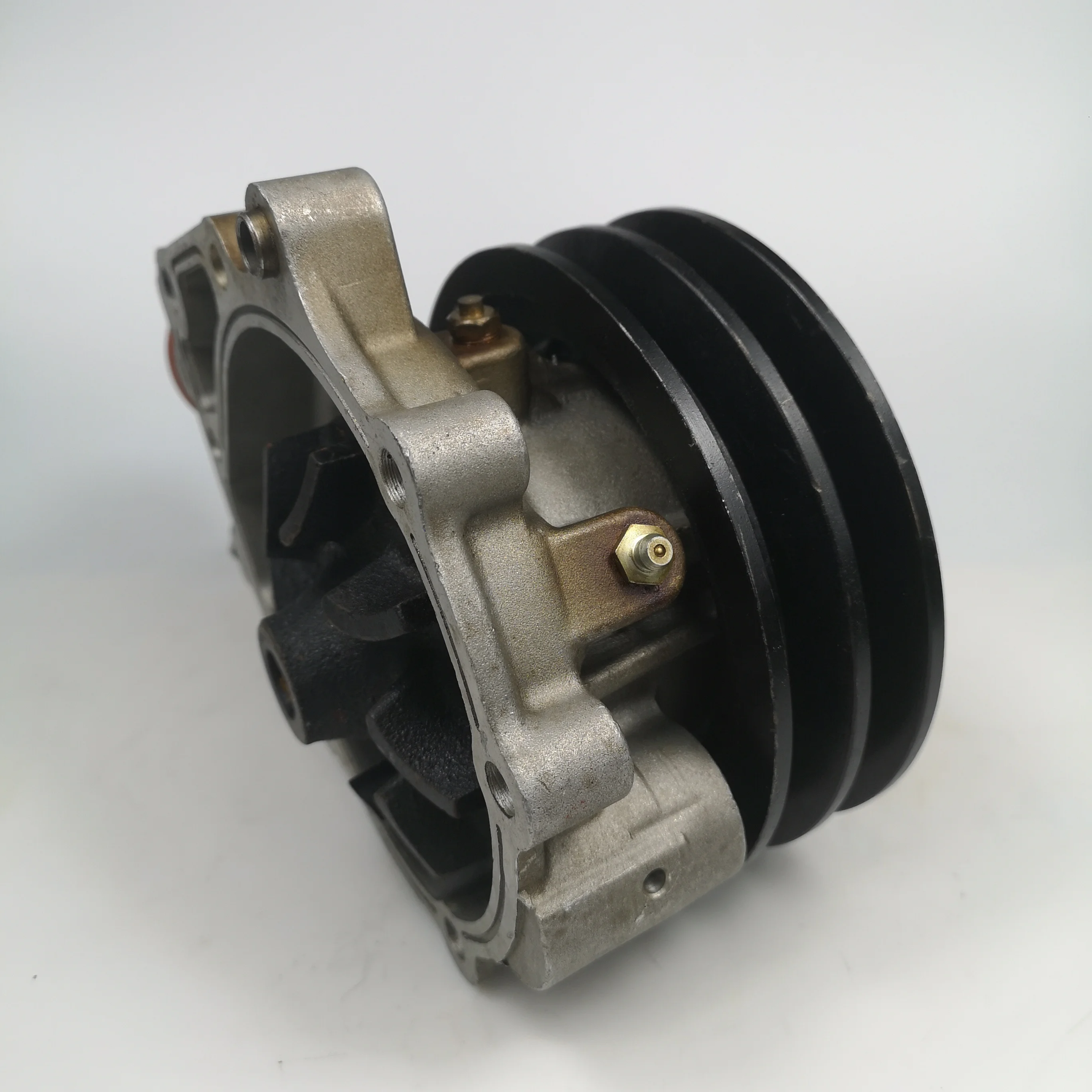 Water Pump 6hh1 6he1 Diesel Engine Water Pump 8943956563 With Double