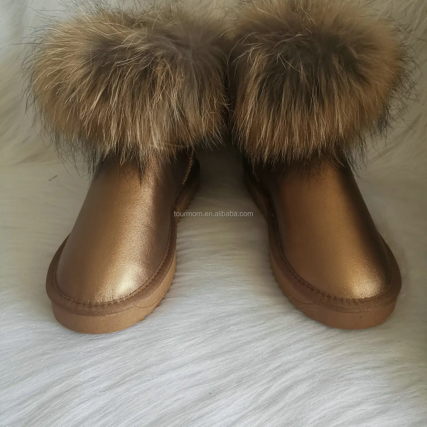 golden fur boot  (6).jpg