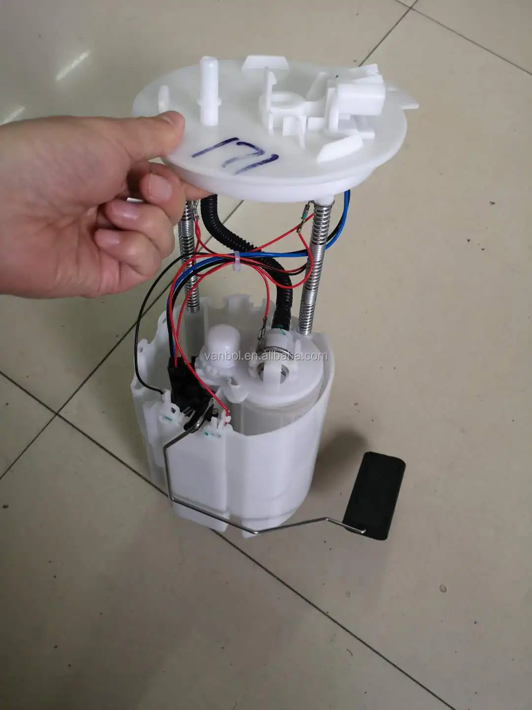 Fuel Pump Assembly 13503672 F01r00s294 For Chevrolet Cruze 1.4l1.8l