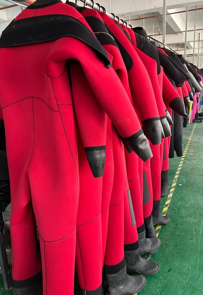 Divestar High Quality Oem 100 Waterproof Suit 7mm Neoprene Liquid Seals Back Zipper Men Scuba