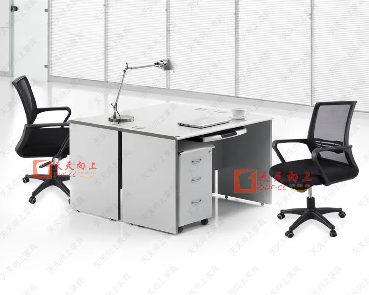 Comfortable Executive Chair Mesh PU Office Chair Height Adjustable Swivel Chair For Meeting Rooms