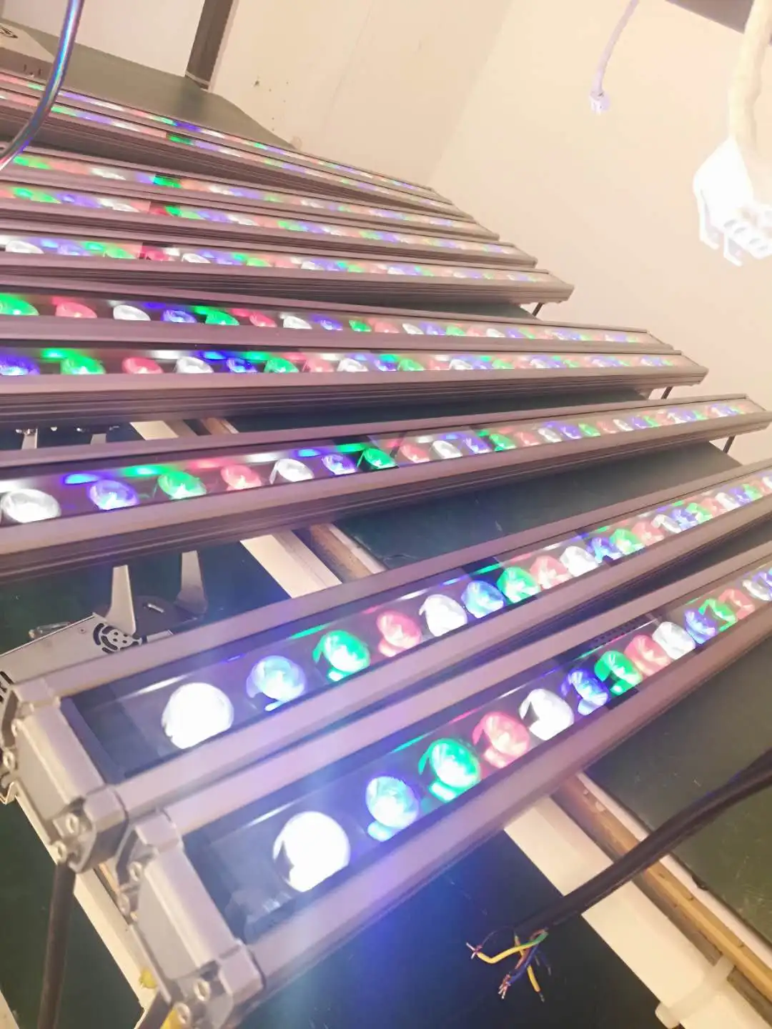 Etl Cetl-zertifizierung 36x1w Rgbw Wasserdicht Ip66 Led-außen Leuchte