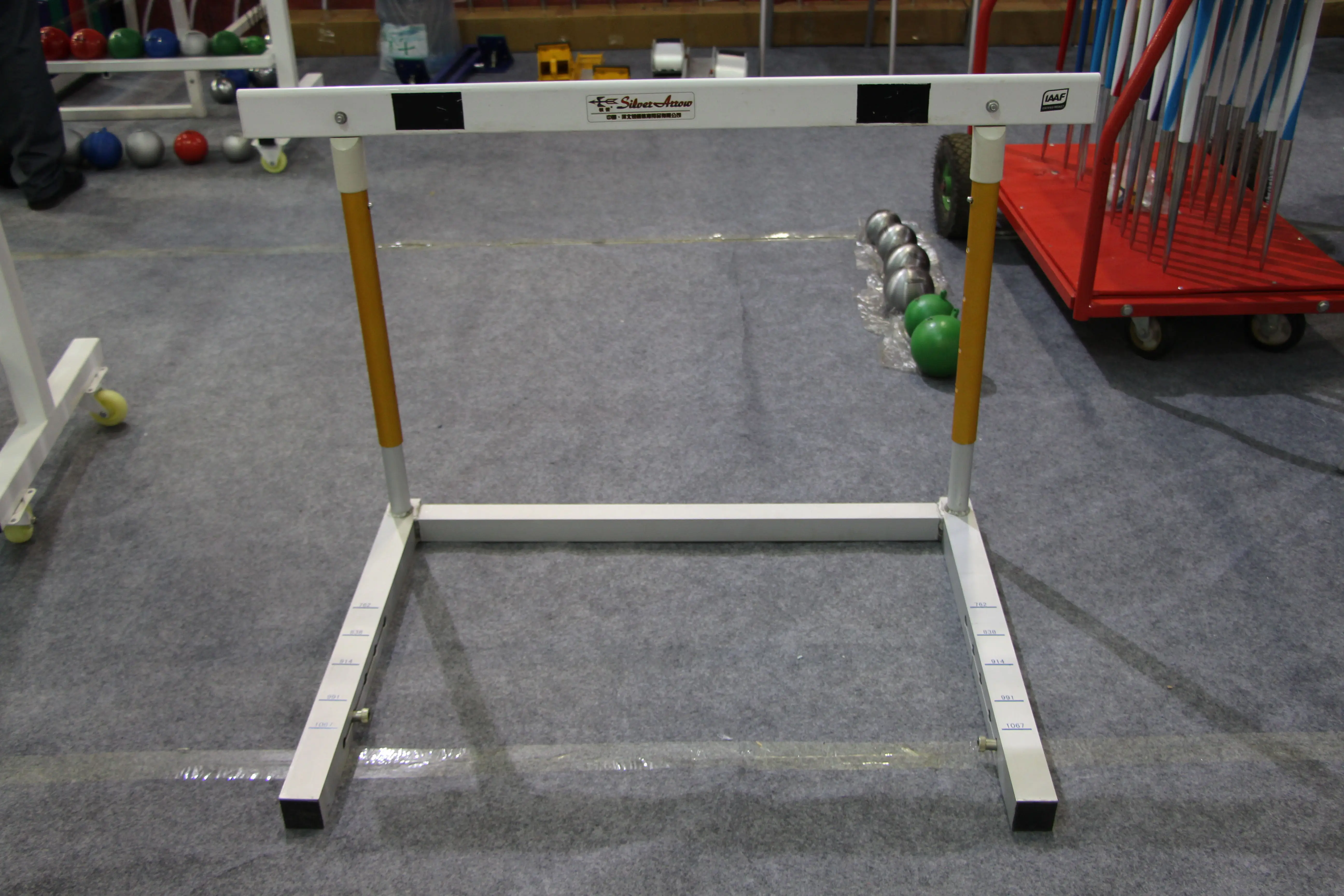 Iaaf Standard Durable Fiberglass Crossbar For High Jump And Pole Vault