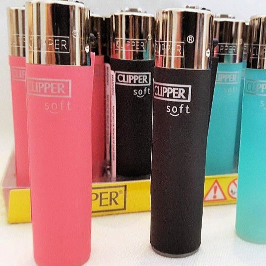 Soft lighter. Clipper Reusable зажигалка. Зажигалка Clipper Reusable Soft. Clipper Soft Touch зажигалка. Зажигалка Clipper пластмассовая.