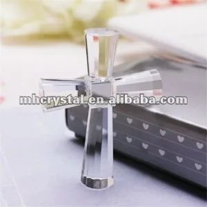 crystal-cross-keepsake-favor.jpg