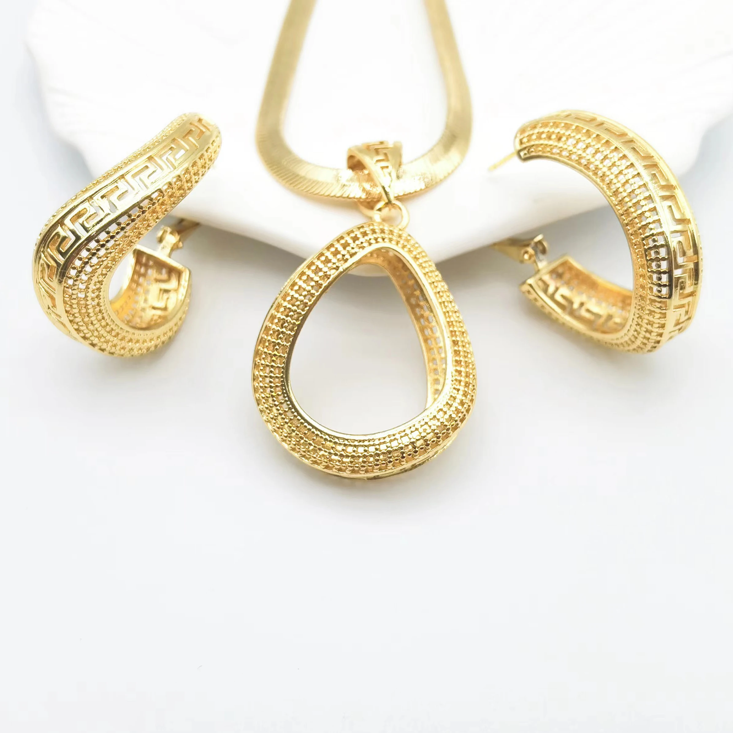 2022 Ethiopian High Jewelry 18k Gold Plated Hoop Jewelry Set Women