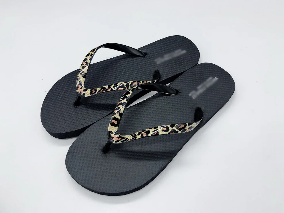 2024hot Sell Summer Film Leopard Upper Slipper for Lady Women Rubber Beach Flip Flops for Outdoor