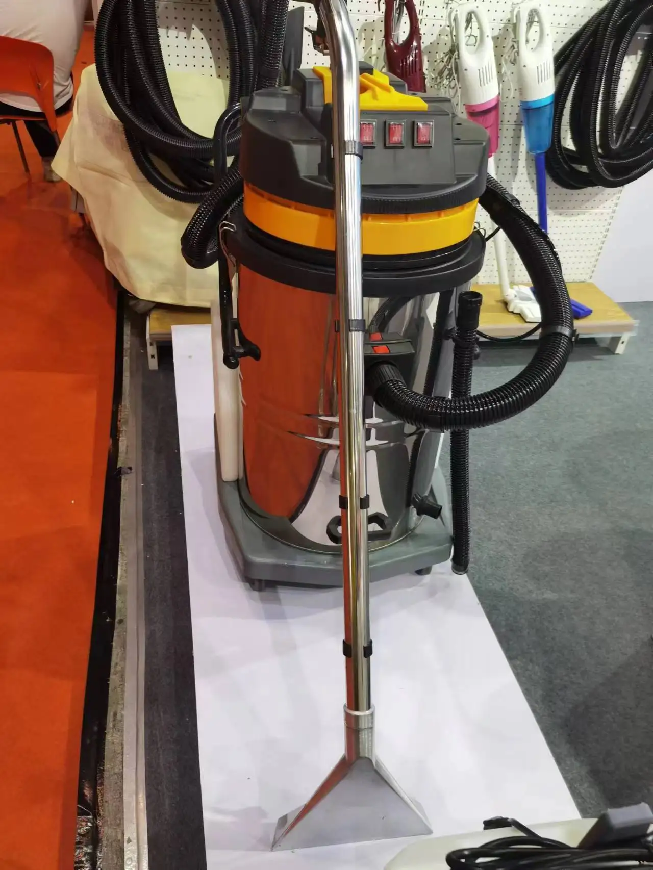 Premium 70l Wet And Dry Spray Extractor Vacuum Cleaner Ideal For