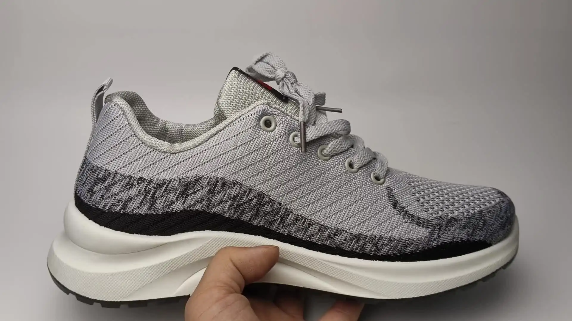 Sports Shoe Relaxo Wholesaler Factory Cheap Price Comfortable