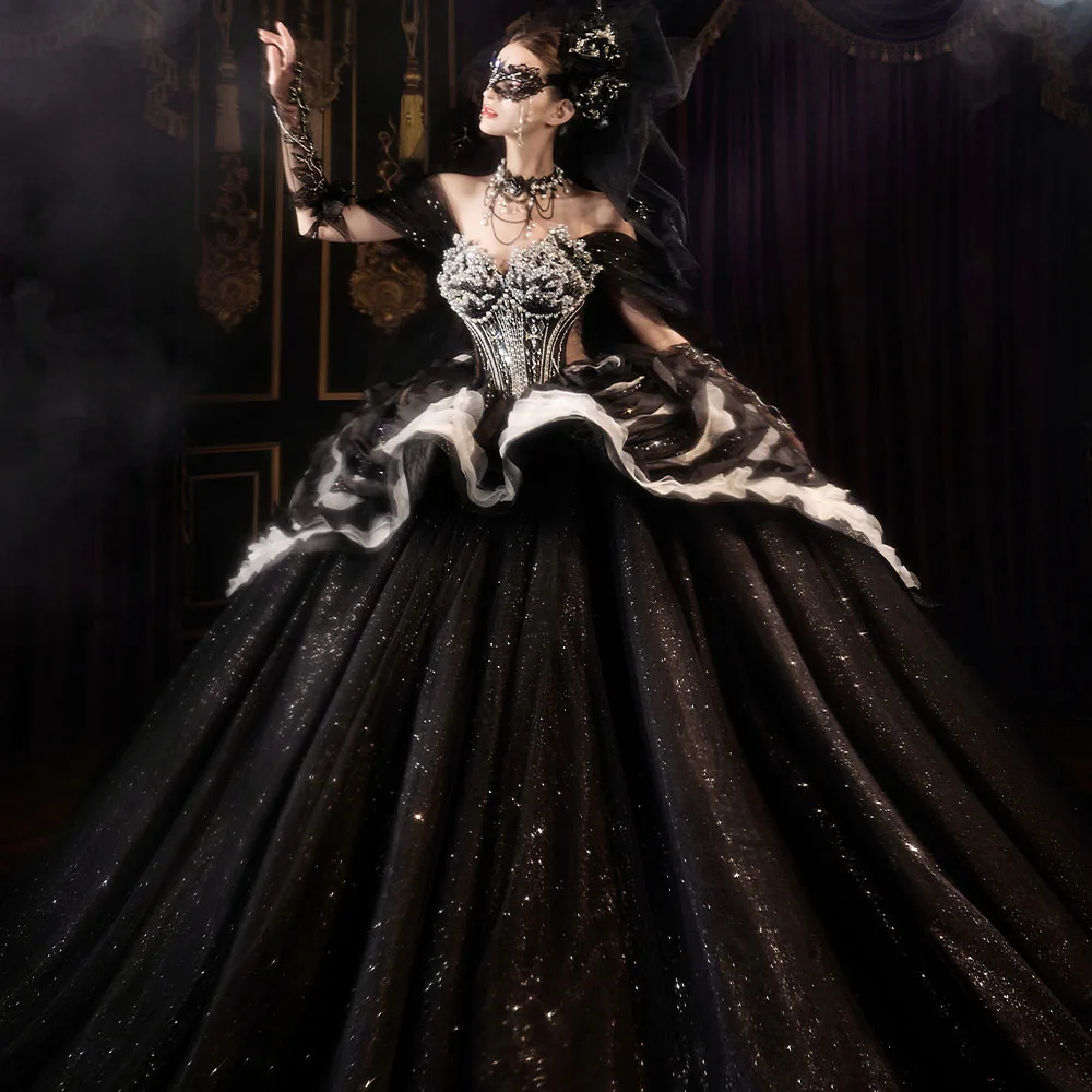 Gothic Black Lace Ball Gown Wedding Dresses New Collection Luxury Women Bridal Gowns Lsmx193-1 Gothic Black Lace Ball Gown Wedding Dresses New Collection Luxury Women Bridal Gowns Lsmx193-1