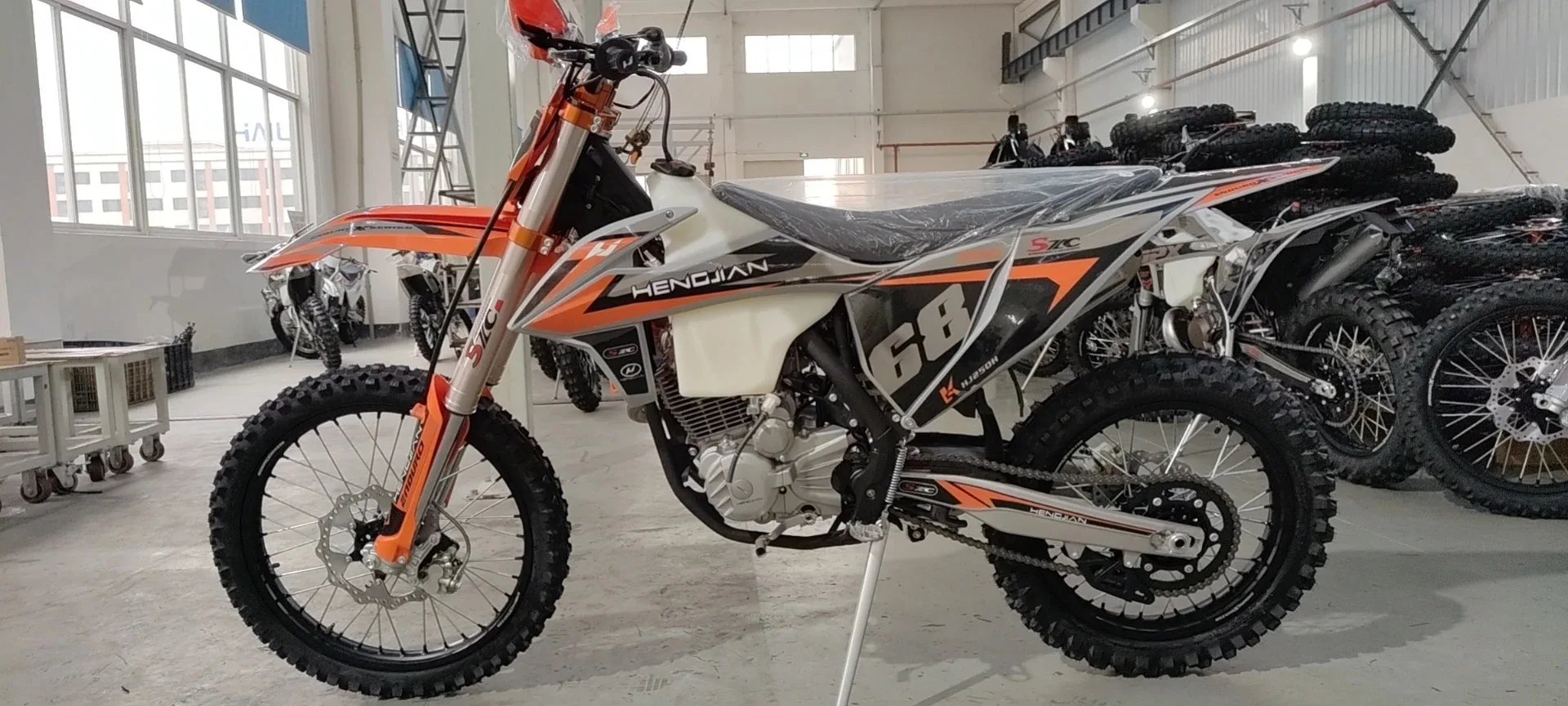 2 Or 4 Stroke Fuel Dirt Bike 250cc Fuel Dirt Bike With Electric Start