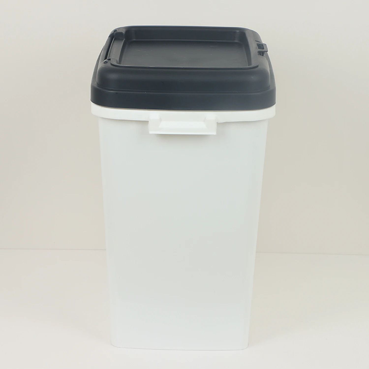 Pakeway 40 Liter 15kgs Airtight Pet Food Container,Plastic Dog Food