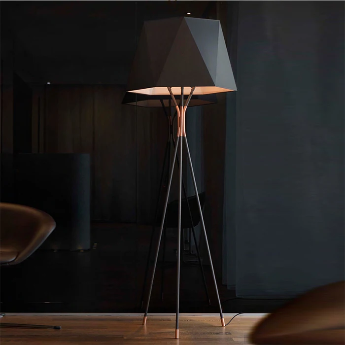 Chinese wholesale contemporary white fabric shade metal frame tripod floor lamp for home hotel decoration