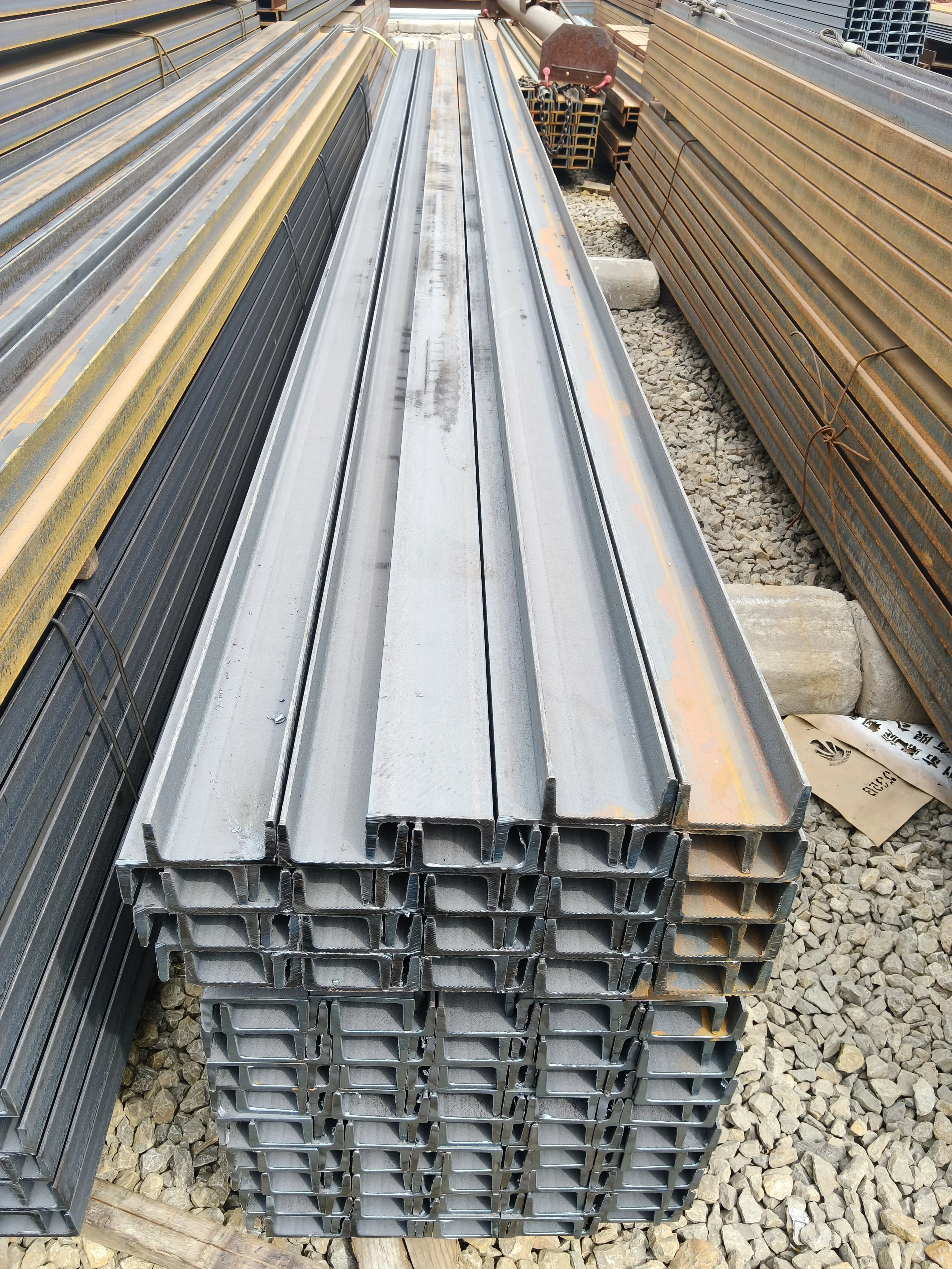 e steel channels upe300 c channel steel at competitive prices954-1