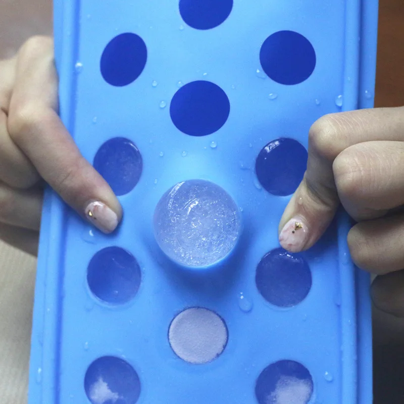 SILICONE ICE TRAY 6.jpg