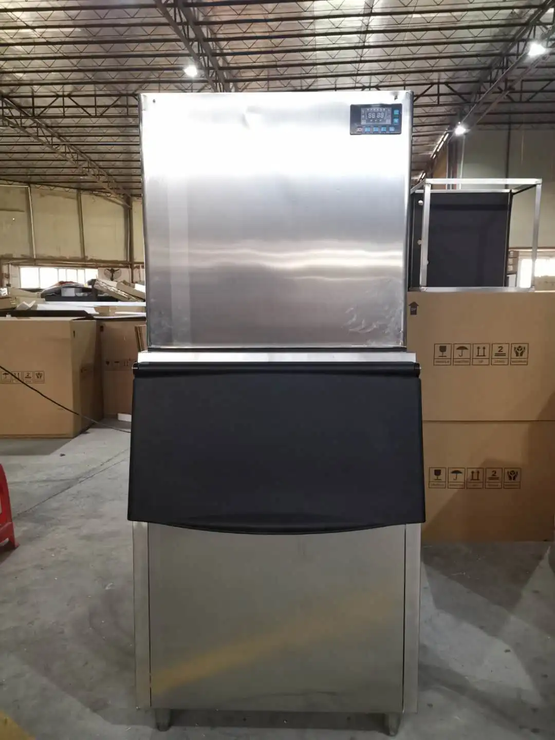 1000kg / 24h Big Industrial Commercial Cube Ice Machine For Sale Buy