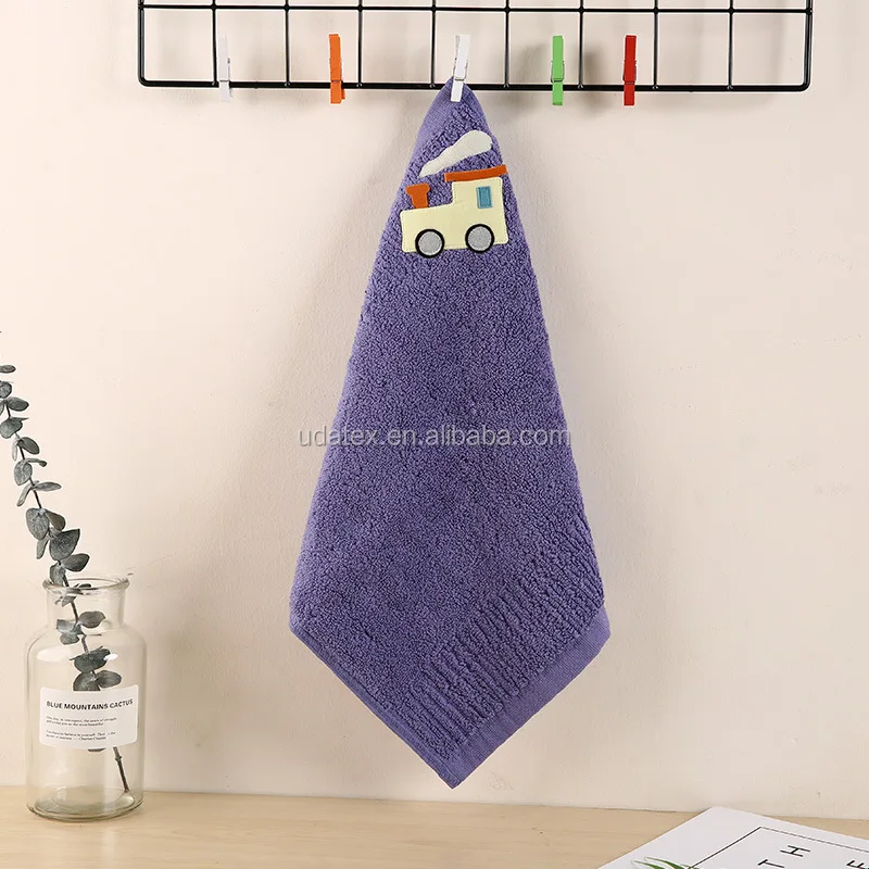 100% cotton long staple cute kids  towel  with applique face towel with hanger