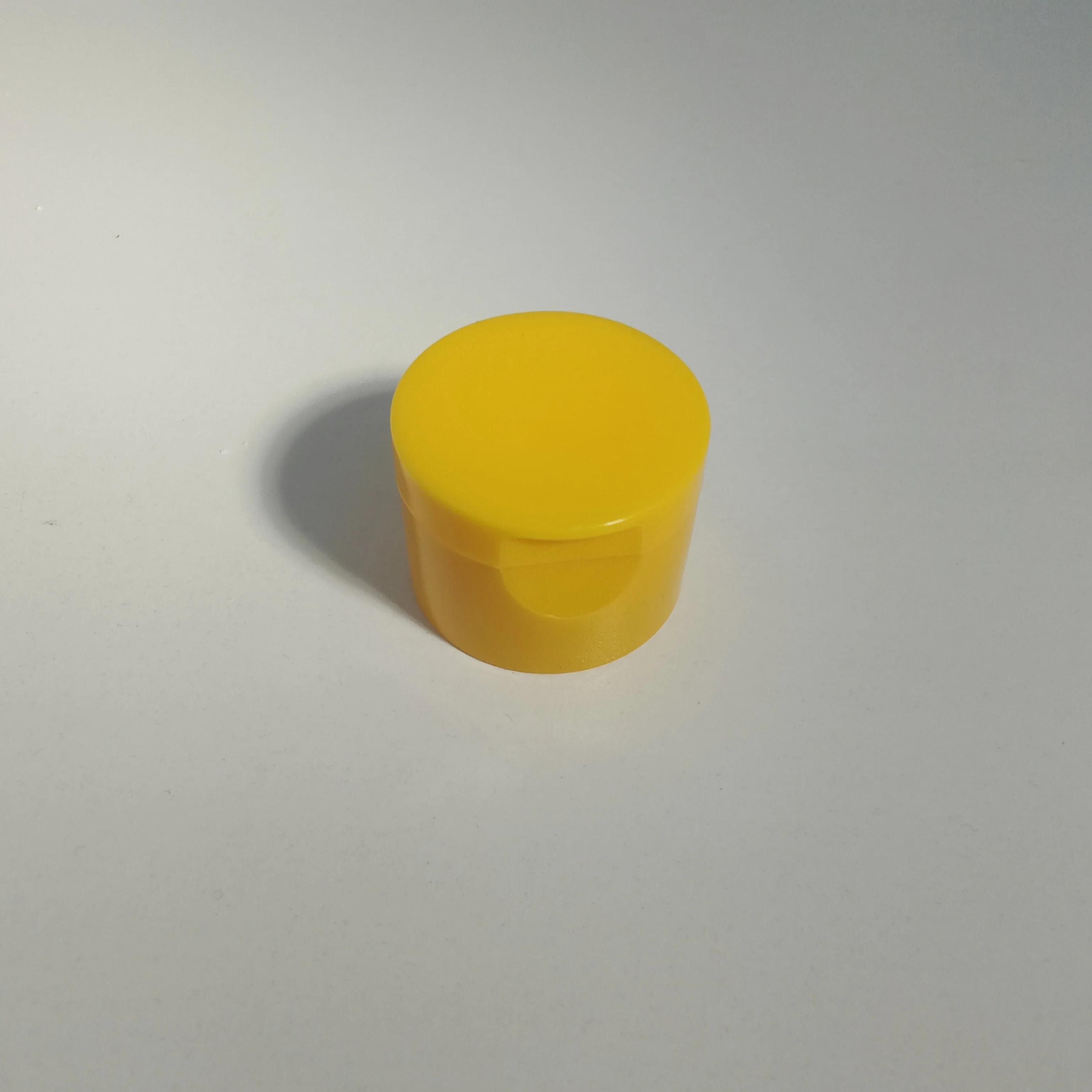 product 24mm yellow plastic flip top cap for bottles lotion body cream shampoo gel bottle screw cap cosmetic packaging-27