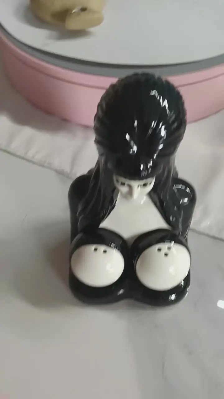 Official Elvira Mistress of the Dark Salt and Pepper Shakers