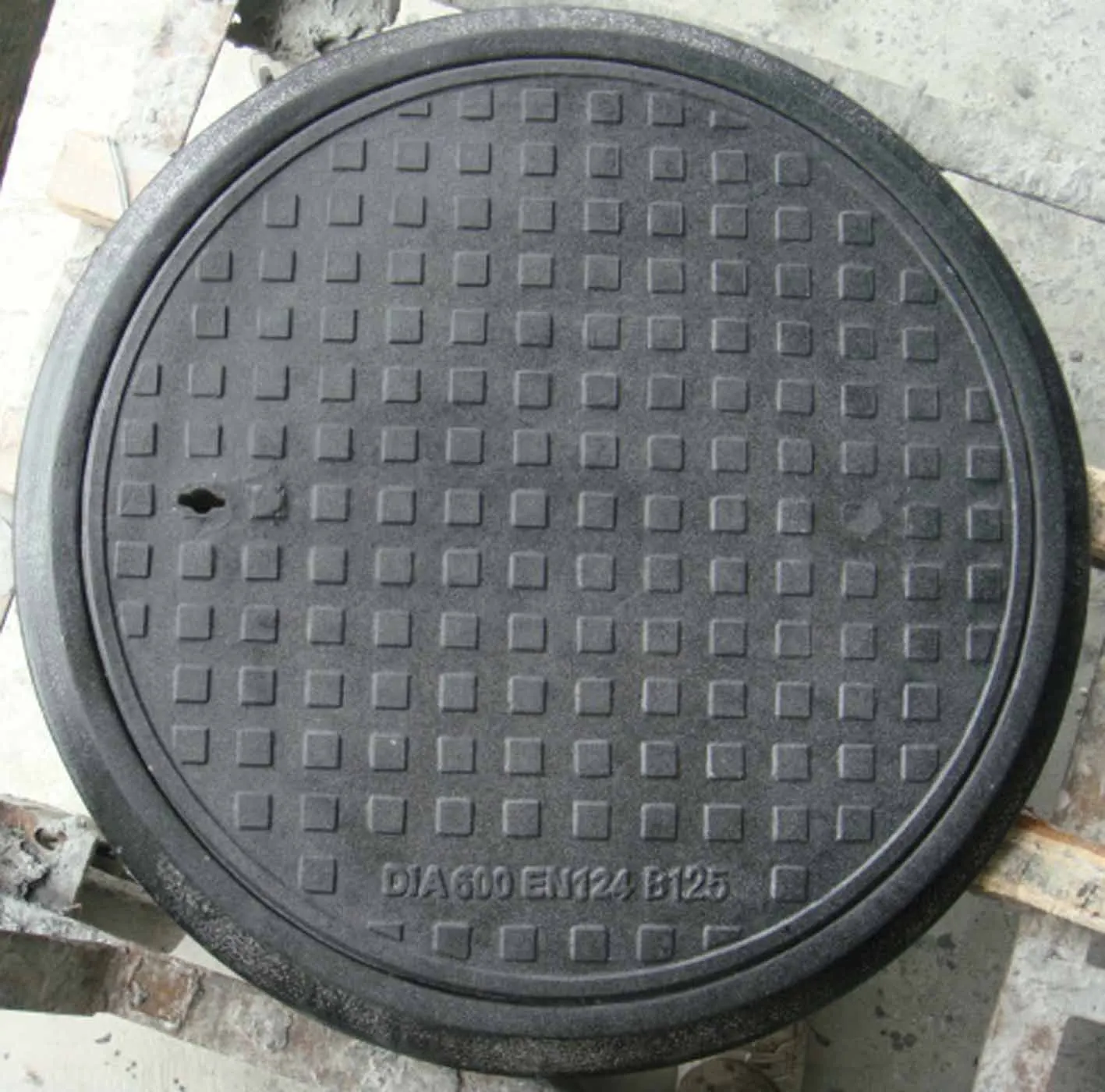 Frp Manhole Cover Jm-ms201a - A15 600x600mm Composite Locking Manhole ...