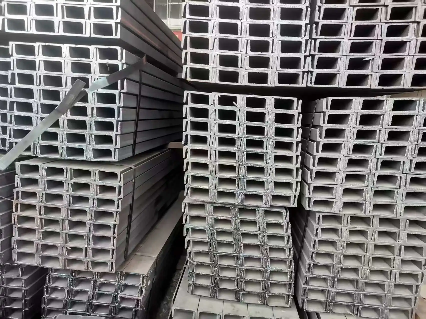 S355JR Galvanized After Rolling Channel Structural Steel for Cutting Sheets Bending and Welding for Construction Applications manufacture