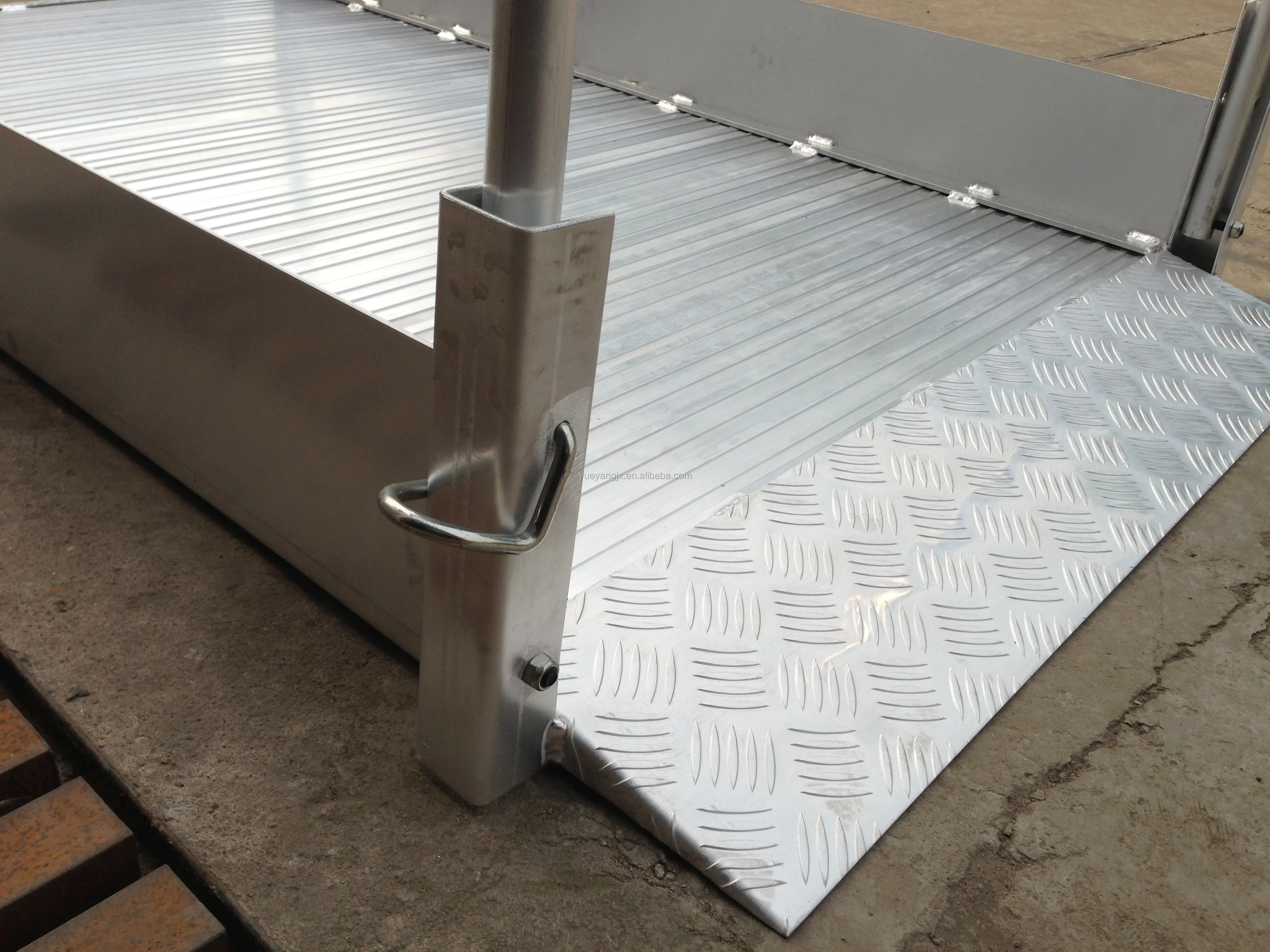 High Strength Aluminium Gangway With Ramp And Handrail - Buy Aluminium ...