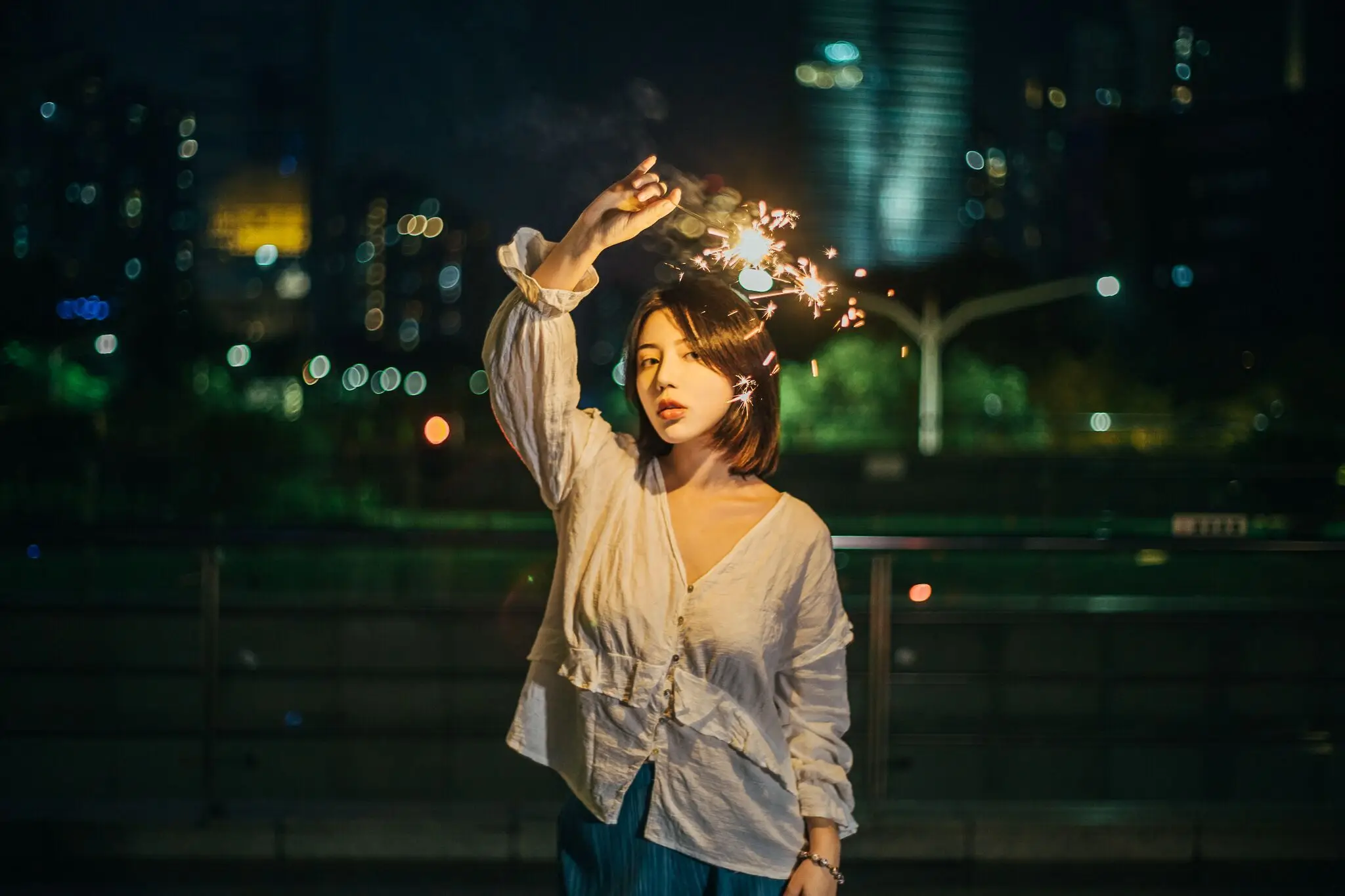 LUXCEO P7RGB Pro Waterproof Light Stick Handheld RGB LED Video Light Colorful Photographic Lighting Remote Control