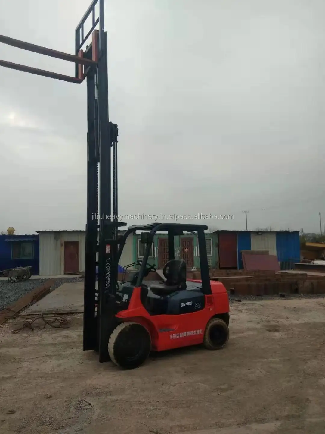 mini japan forklift.jpg