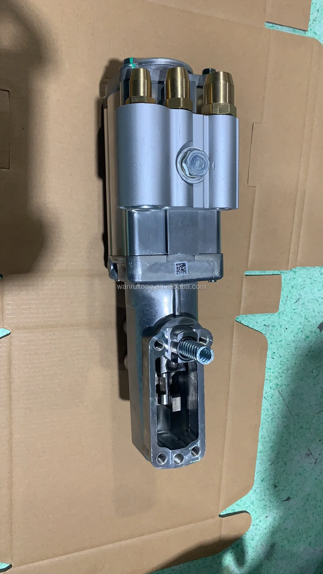 VIT 0501211805 shift cylinder with valve for  Heavy Duty Truck manufacture