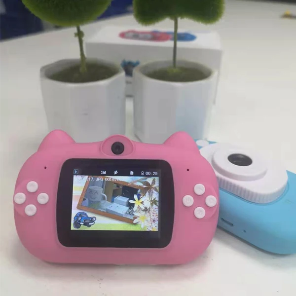 C6 Child camera 11.jpg