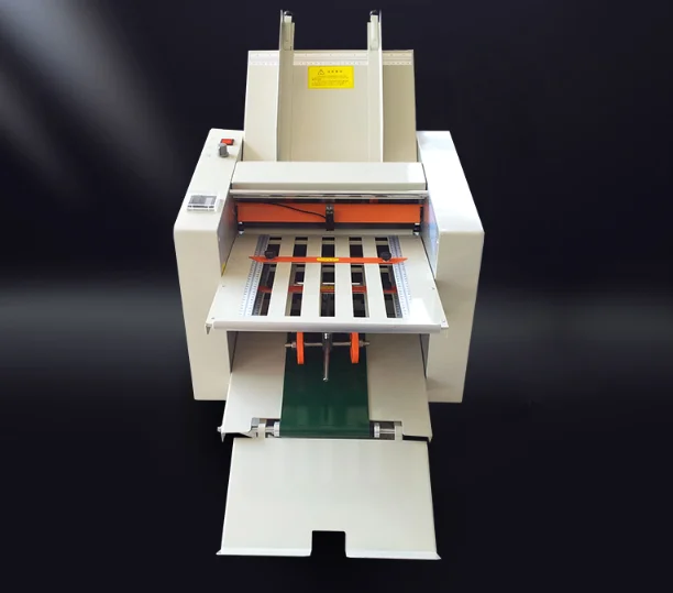 Фальцевальная машина бф-48-20. Ze 8. Ze 8. Ze 8. Автоматическая машинка для бумаги разрезатель.