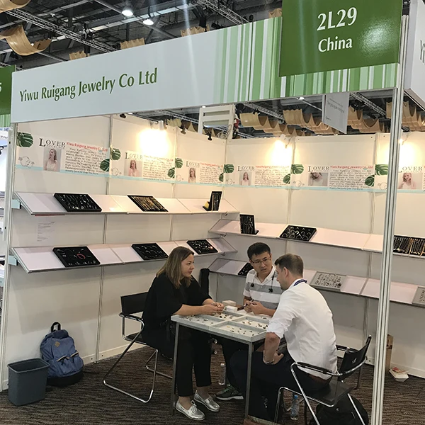 stainless steel titanium wholesale women engagement fashion women finger ring women gold ring