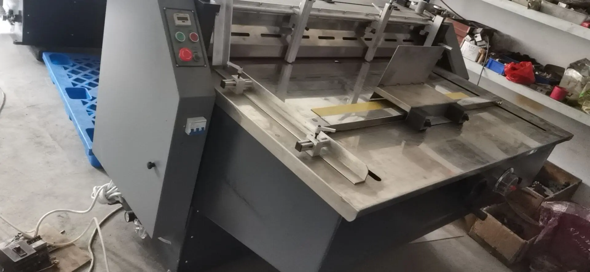 Guillotine Hardboard Paper Slitting Machine 75m/Min 1.5kw