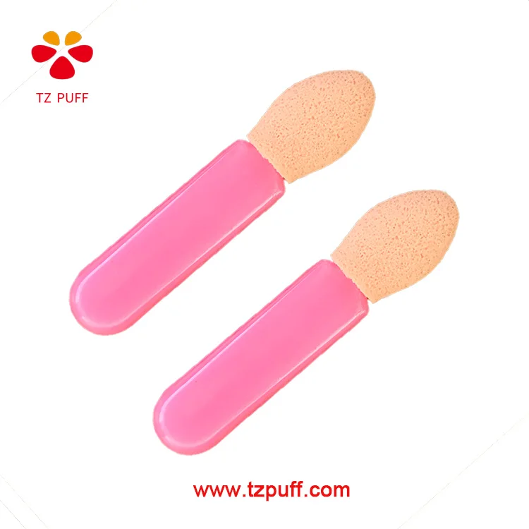 eyeshadow sponge applicator