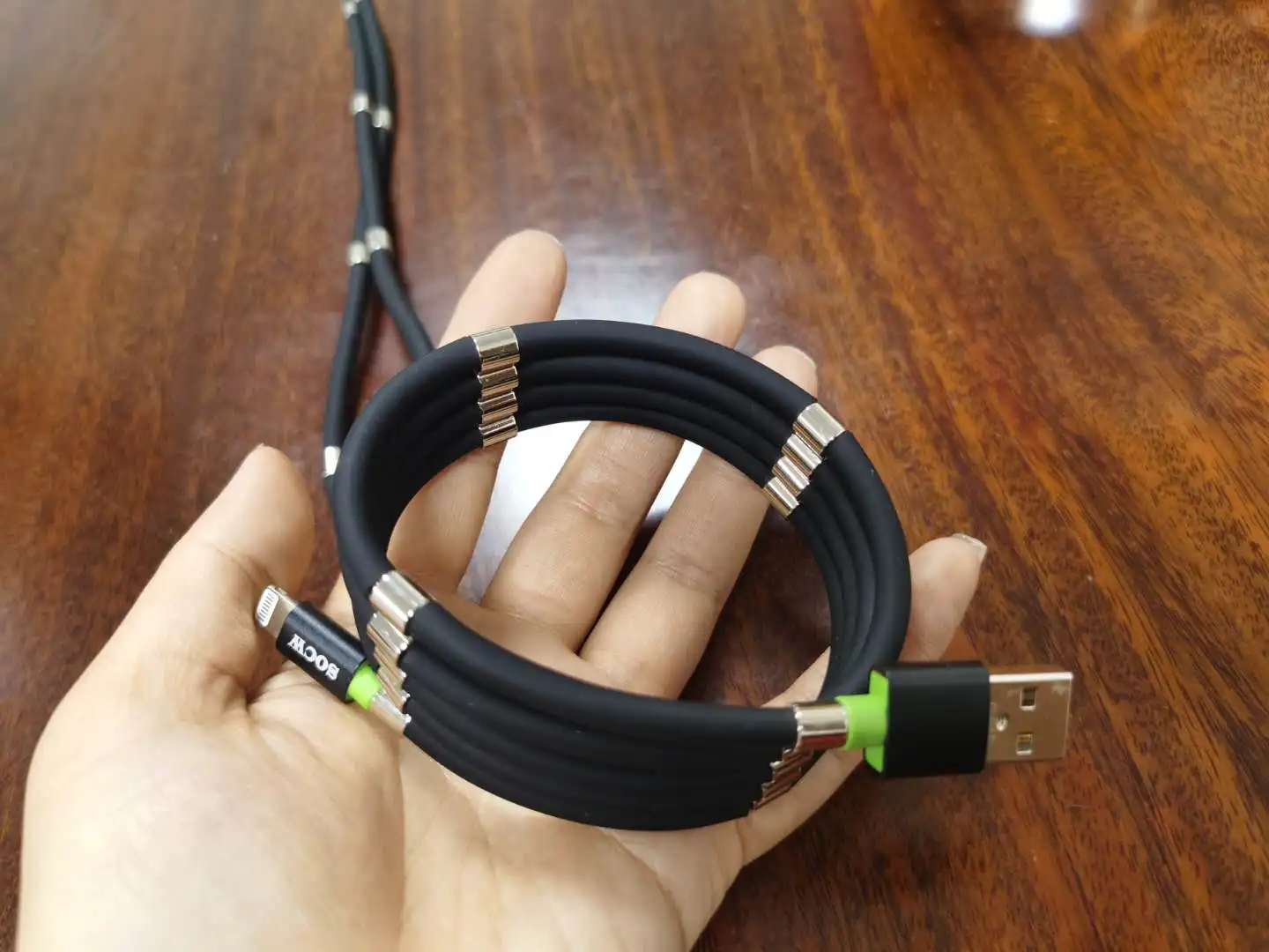 2020 New Design Magnetic Charging Cable Supercalla Self Winding 