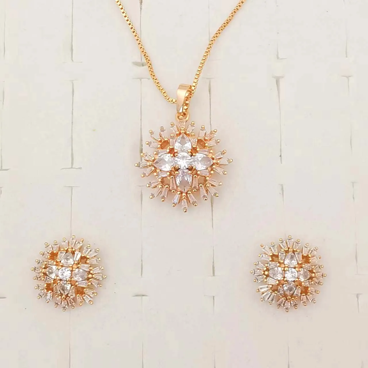 High Quality Factory Fashion Custom Wholesale Gold Plated Earring