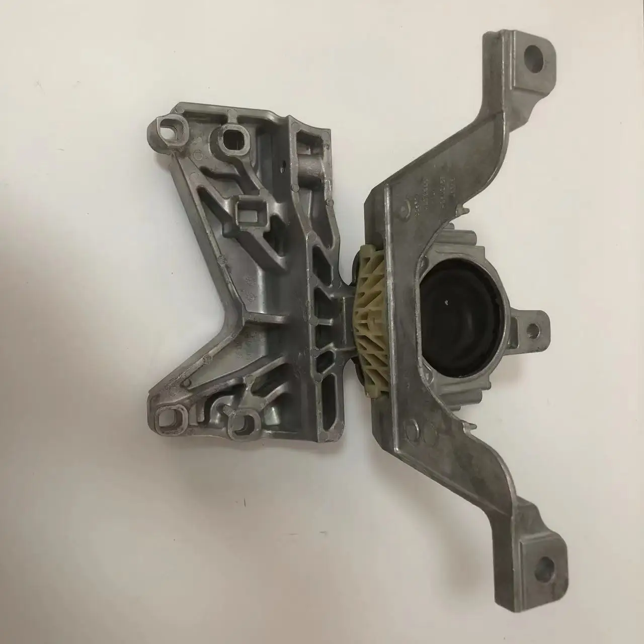 The Engine Mounting Bracket Is For The Mercedesbenz W177 Aclass B