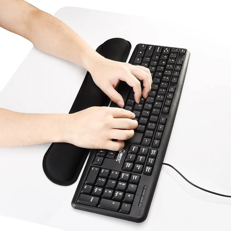 Клавиатура товар. Razer Keyboard Pad Pad. Подставка для запястья для клавиатуры. Подушка под клавиатуру. Клавиатура с подставкой для рук.