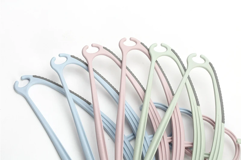 Non slip plastic baby cloth hangers, hanger for kids clothes printed logo