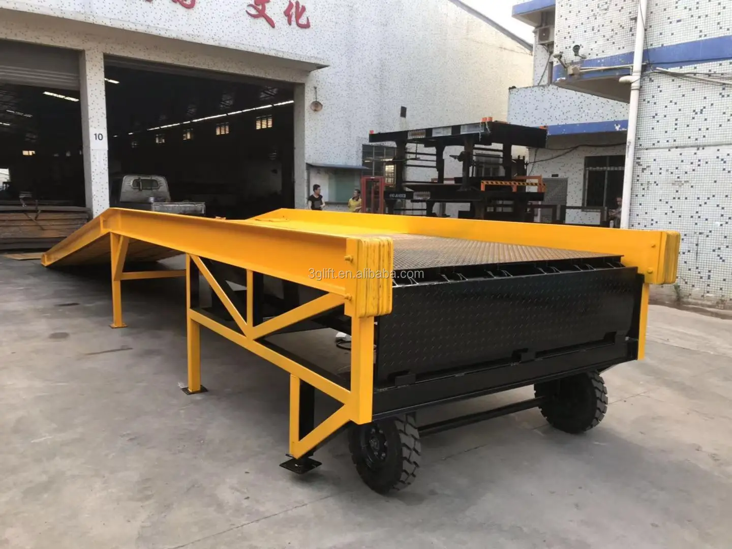 Portable Loading Dock Platform Station Is A Very Heavysteel Loading