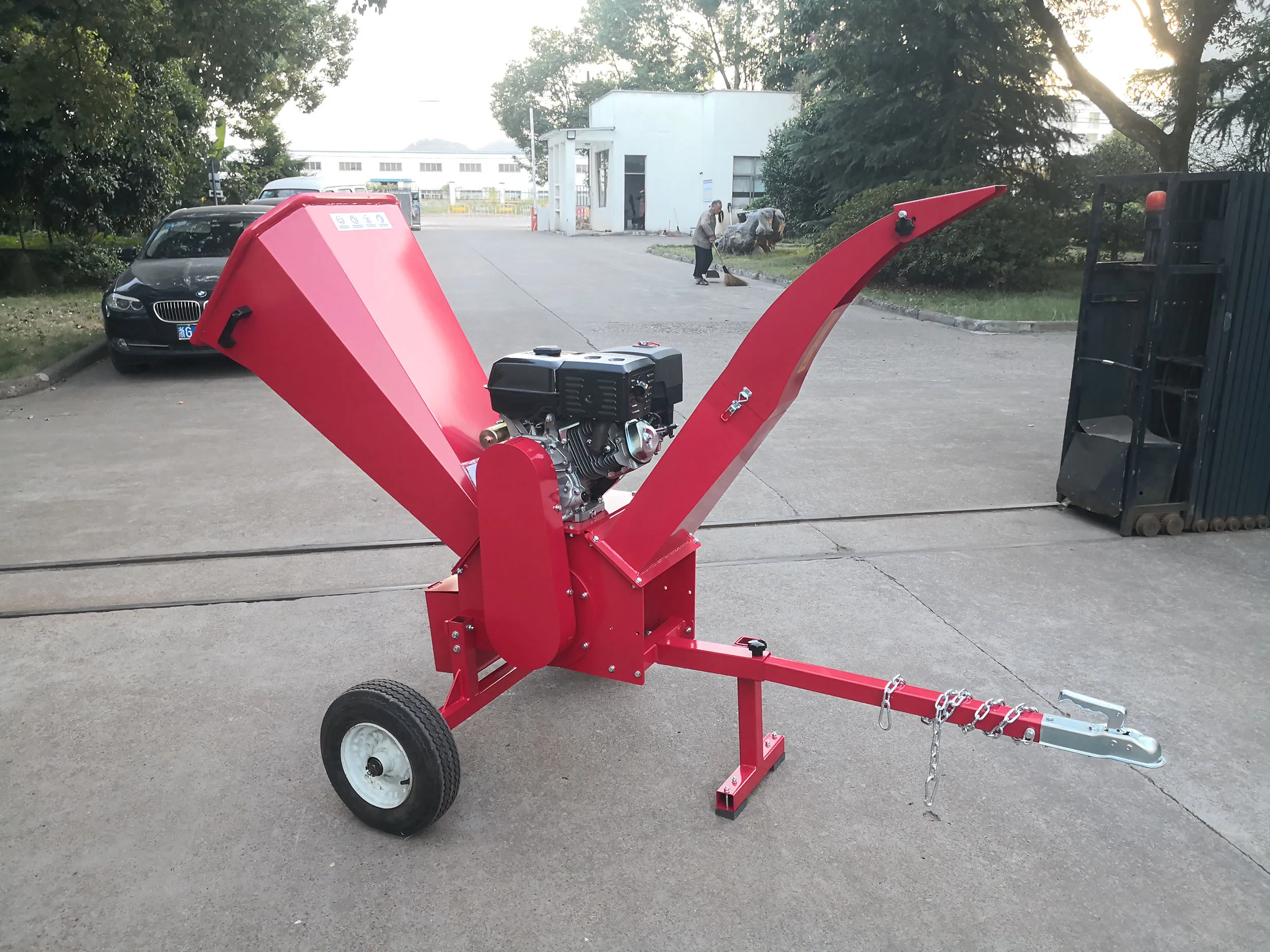 Emergency Stop Button 5" Selffeeding Wood Shredder Chipper For Garden And Agriculture Wastes