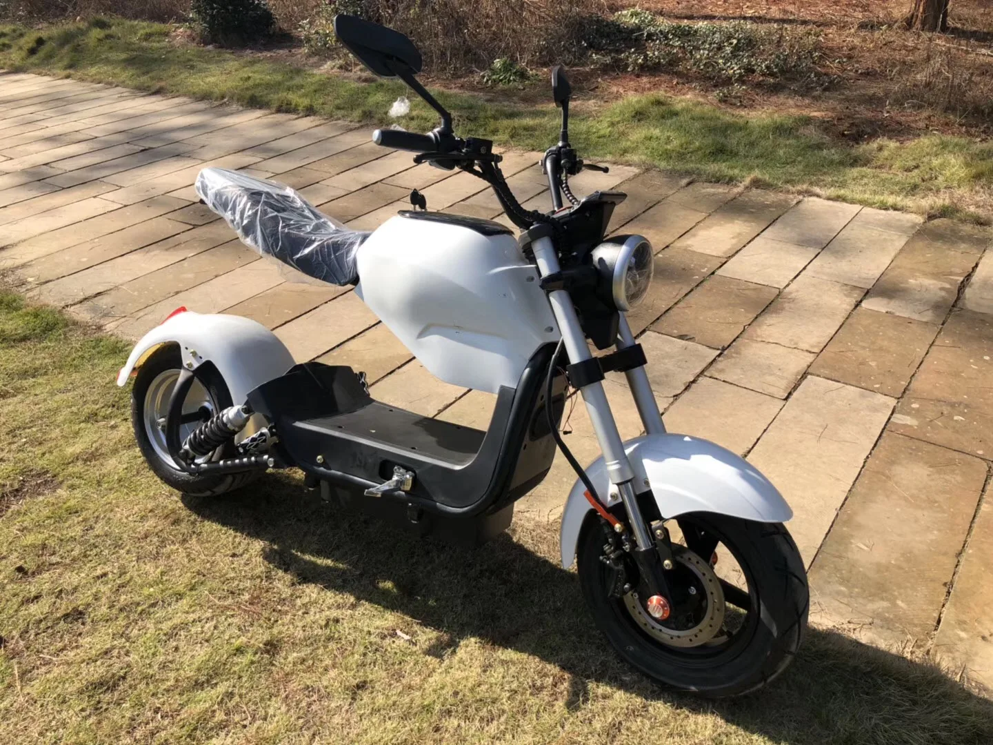 2019 new model 1500W 2000W 60V 12 ah with COC certificate  legal in the street electric motorcycle