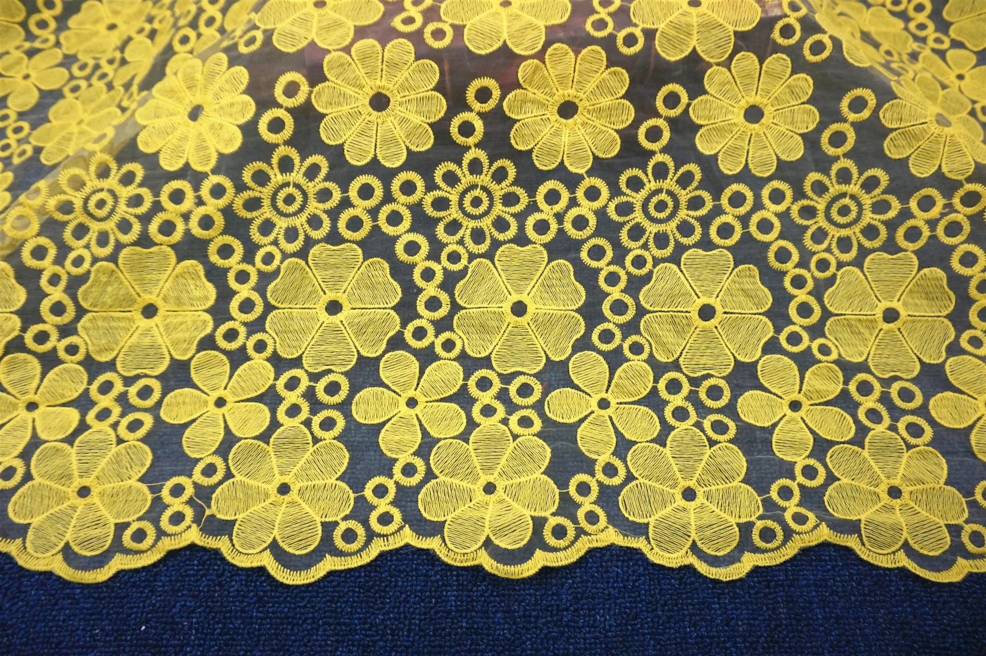 2020 新款法式蕾丝连衣裙高品质刺绣亮片蕾丝面料非洲婚纱