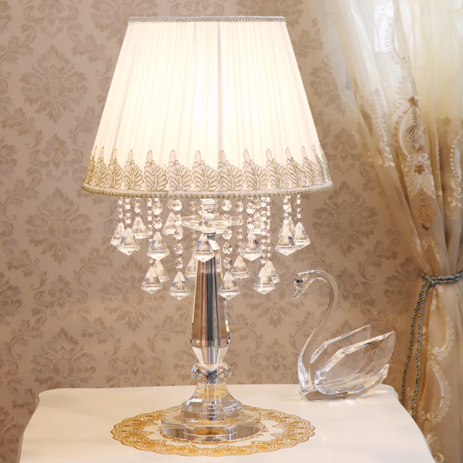 Table Lamp Chandelier Romantic Style Crystal Bead Table Lamp for Home Bedroom Decor Candle Lamp