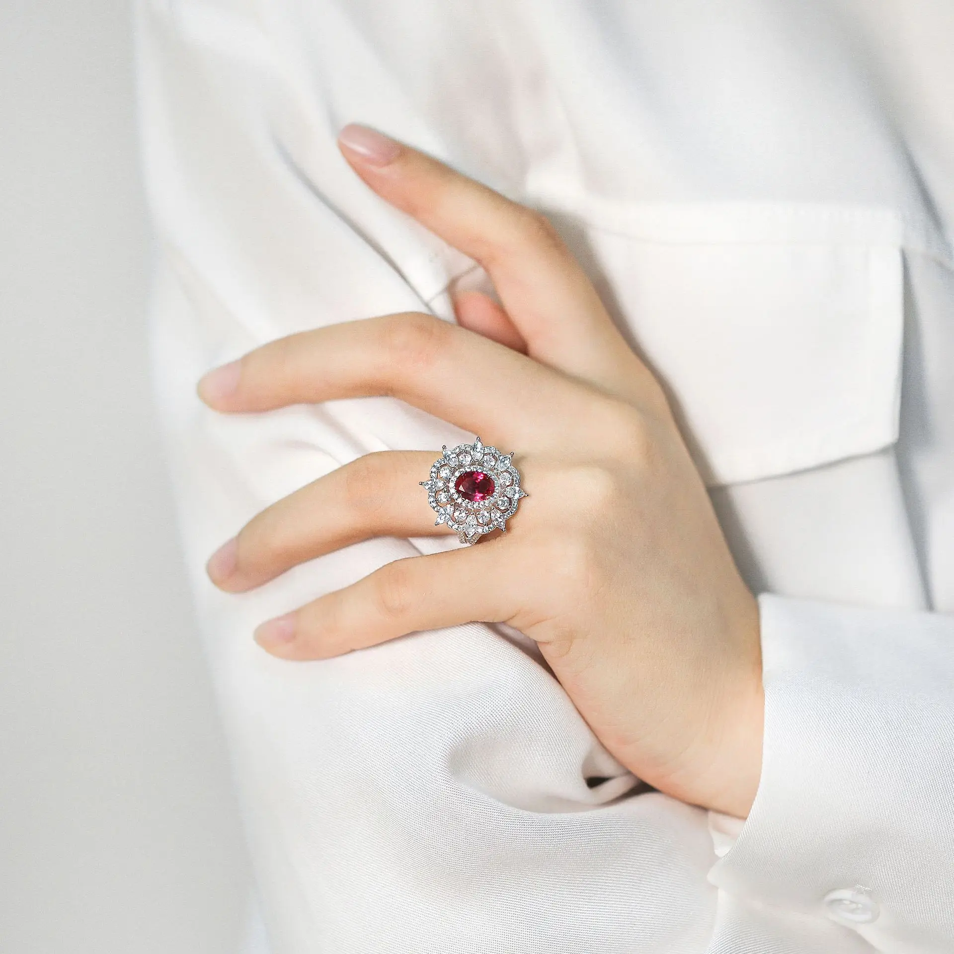 Luxury Premium Gemstone Sterling Silver Ring S925 Silver Ruby Lab Diamond Horse Eye Design