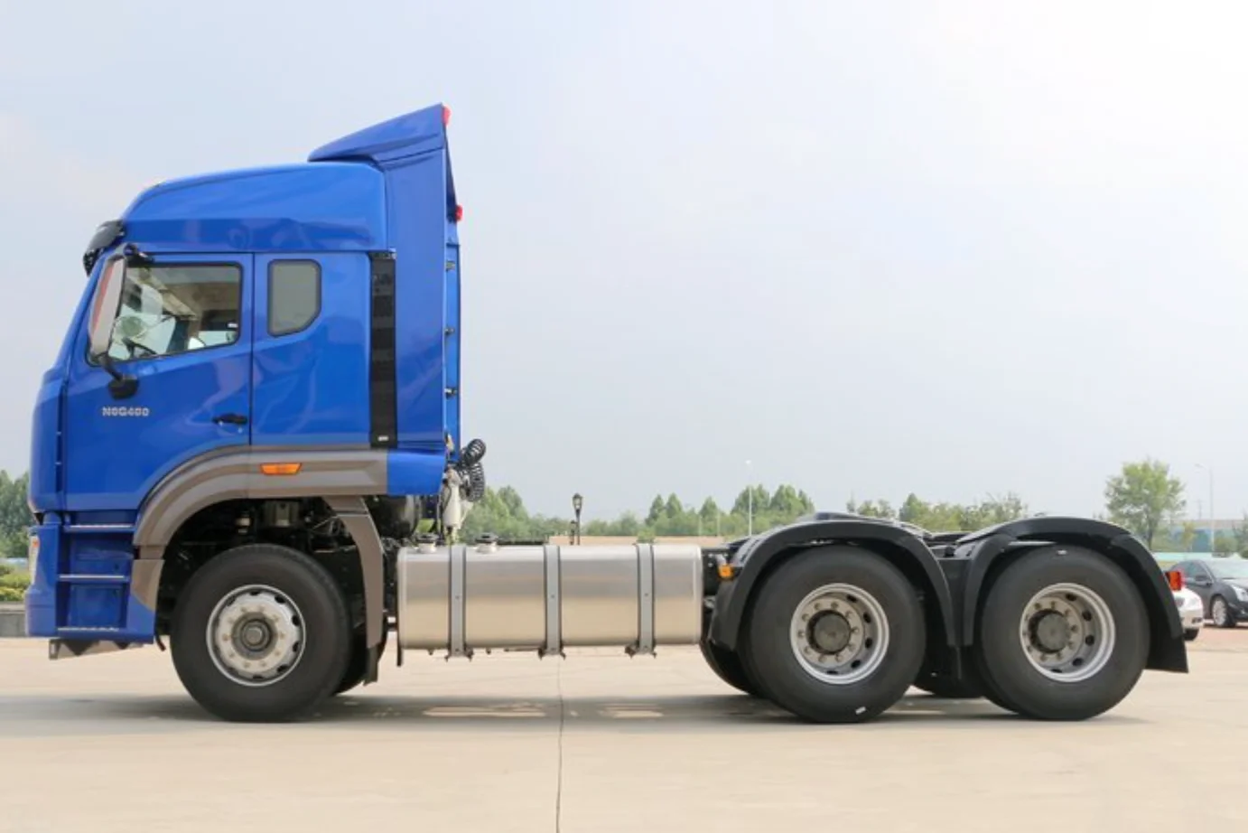 hohan重型6x4中国重汽卡车牵引车集装箱货物卡车原动机