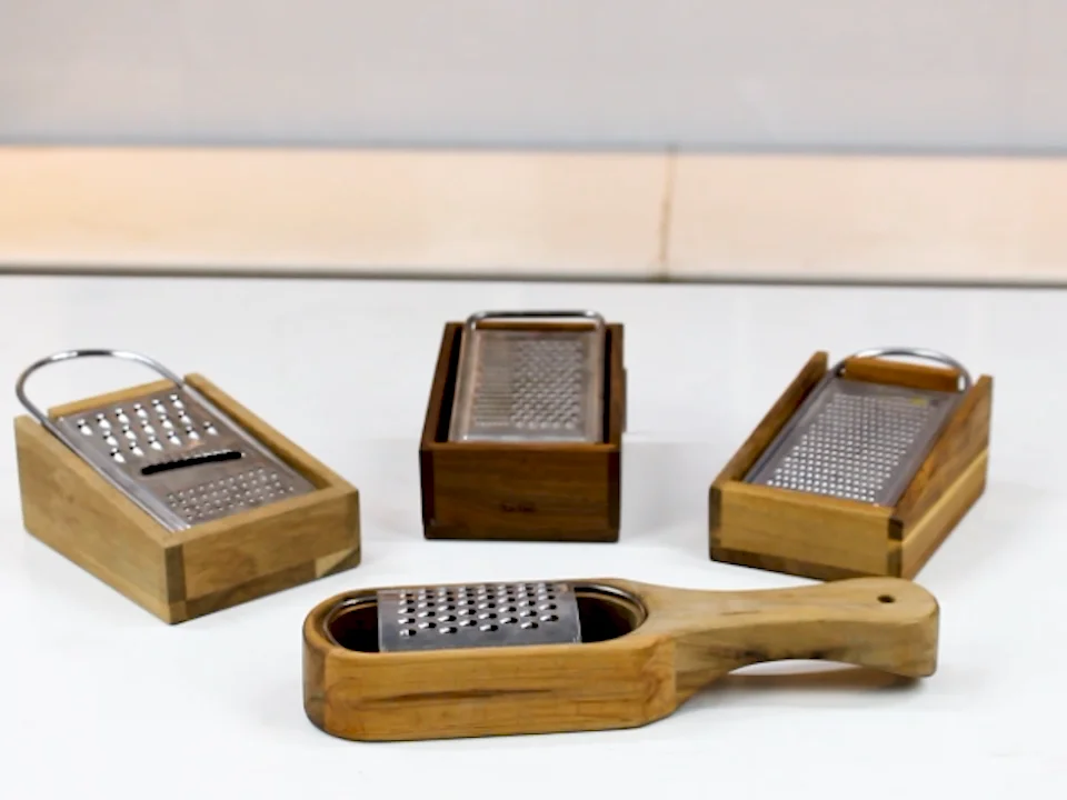 Customized Mini Size Stainless Steel Cheese Grater With Storage